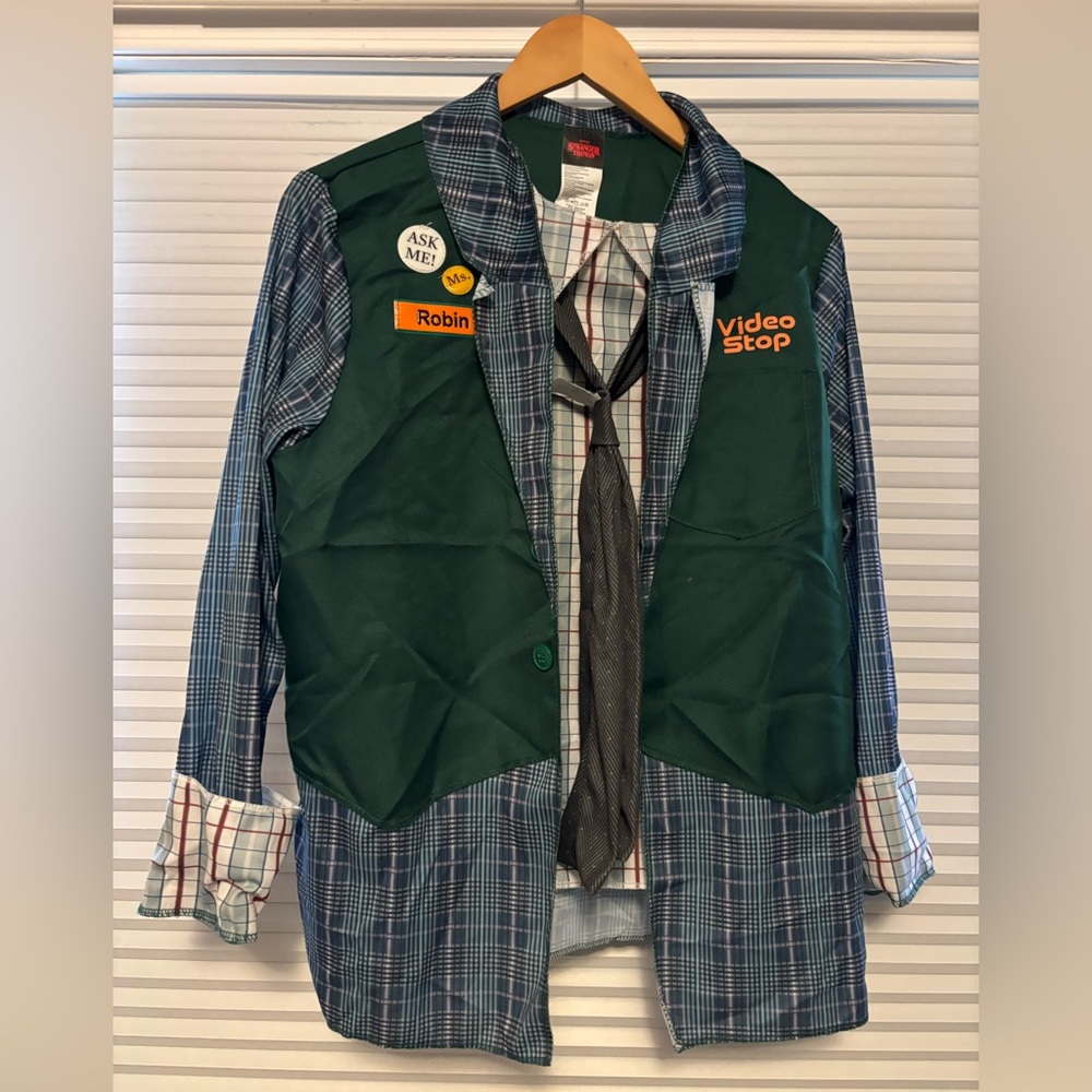 Stranger Things - Robin Costume (Med 8-10) - Picture 3 of 6